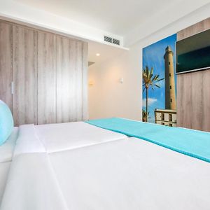 Deluxe twin room Partial sea views